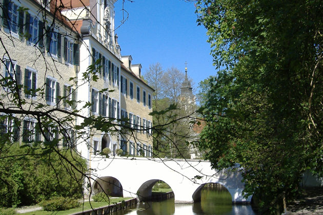 Impressionen vom Frühlingsmarkt auf Wasserschloss Sandizell bei Schrobenhausen