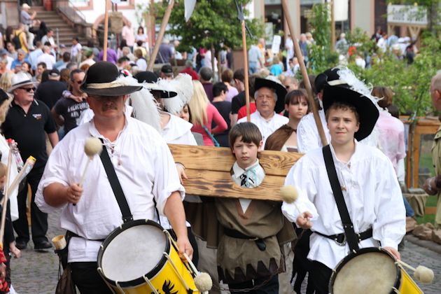 Impressionen von der Historischen Stadtrechtsfeier in Gelnhausen