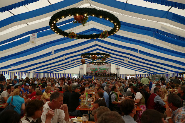 Impressionen vom Isener Volksfest