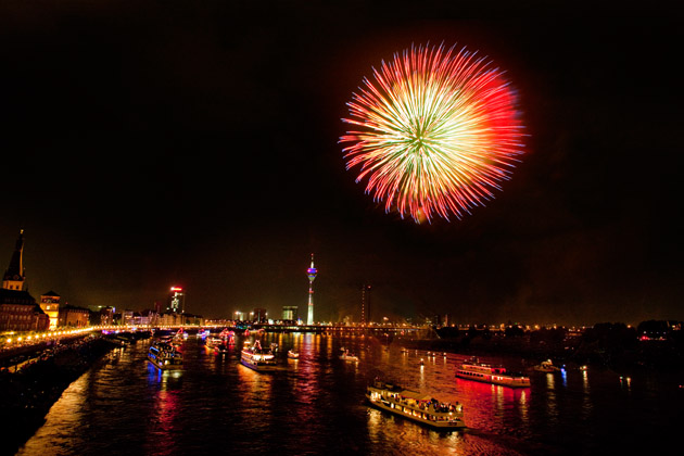 Ein Höhepunkt und gleichzeitig krönender Abschluss des Japan-Tages in Düsseldorf ist das große japanische Feuerwerk.