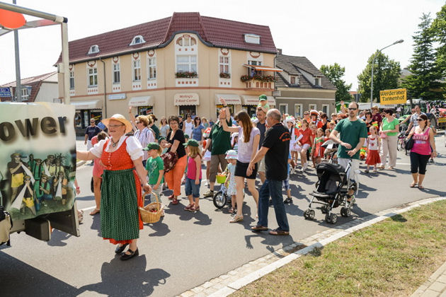 Impressionen vom Festumzug beim Kirsch- und Ziegelfest in Glindow