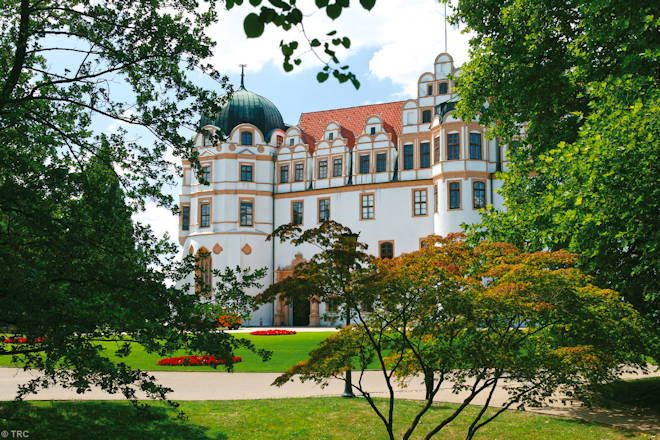 Vor der Kulisse des Celler Schlosses findet der Mittelaltermarkt vom 6. bis 8. Oktober 2023 statt.