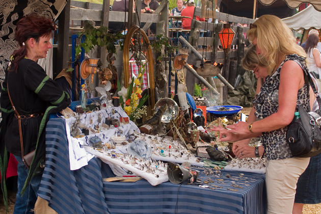 Händler auf dem Mittelaltermarkt in Kirkel