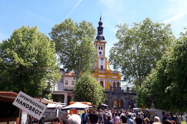 Impressionen vom Neuzeller Klostermarkt HANDwerk trifft Kultur