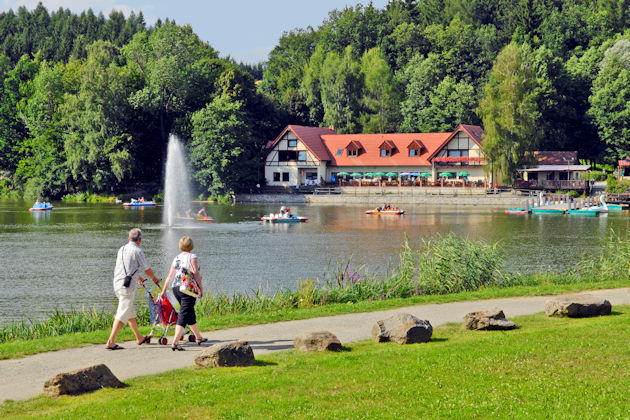 In dieser wunderschönen Kulisse findet das Stauseefest in Sohland an der Spree statt.