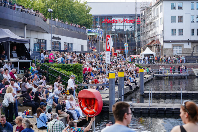 Impressionen vom Tempelhofer Hafenfest in Berlin