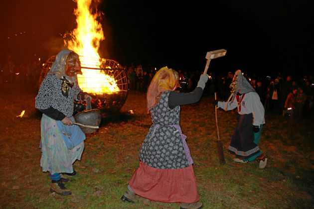 Feuerrad und Hexentreiben auf dem Darsberg